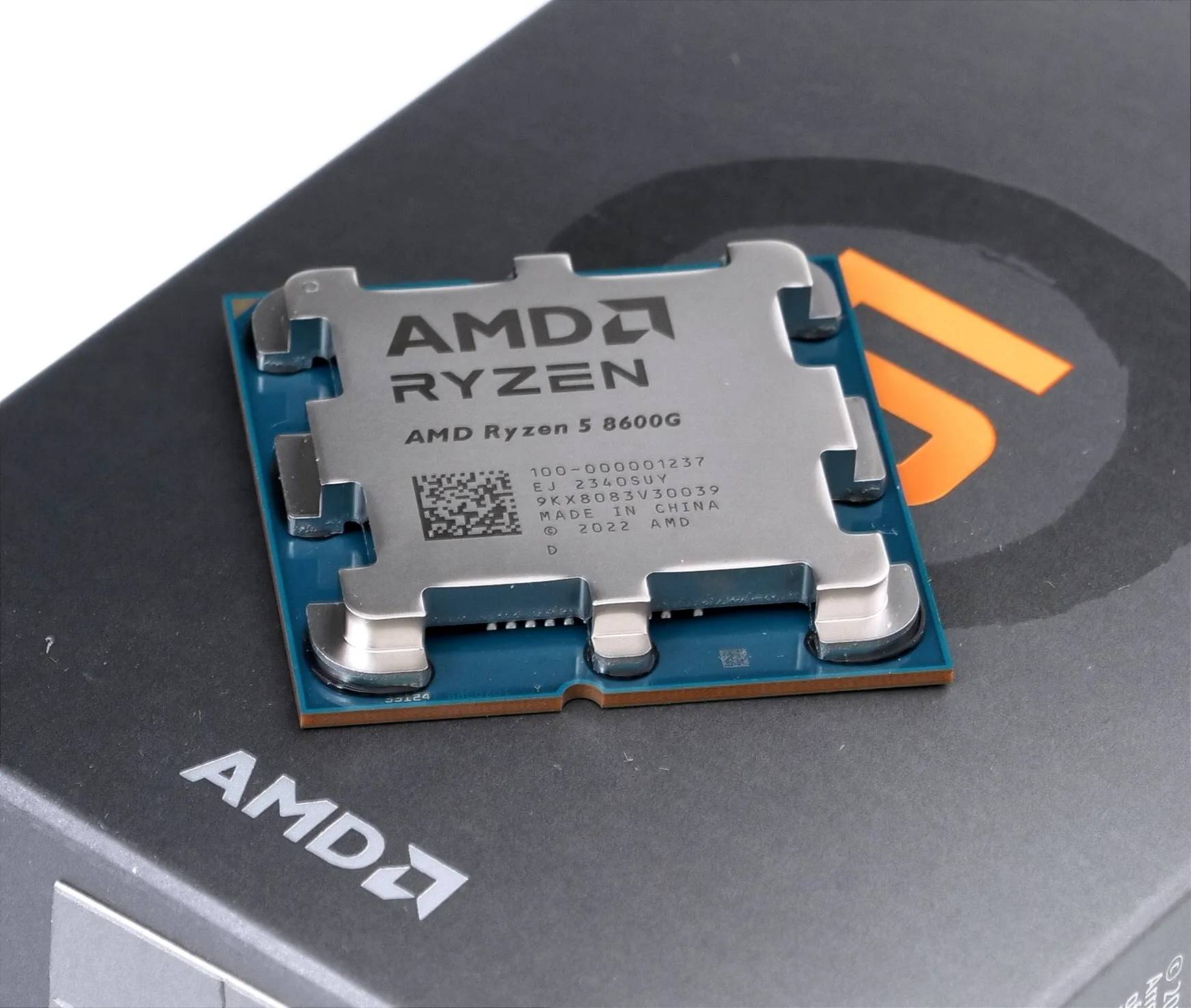 Процессор AMD Ryzen 5 8600G BOX, 4.3GHz, AM5, 6 cores, SVGA, BOX