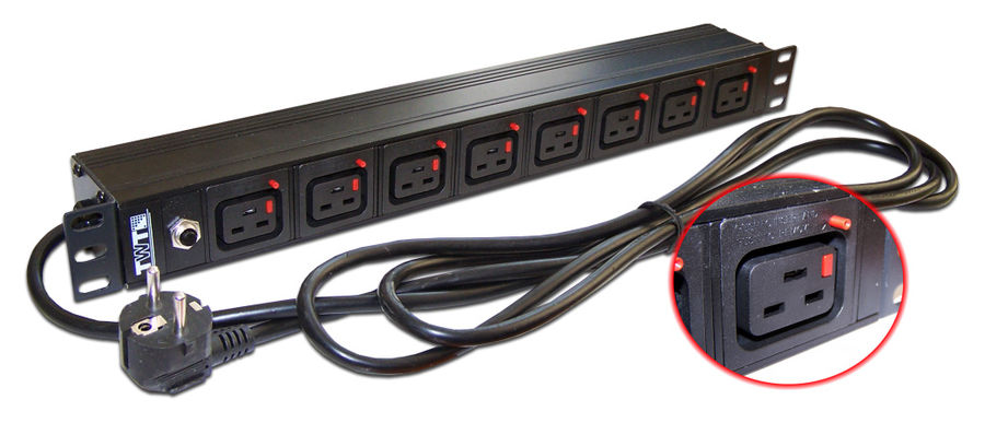 Блок распределения питания Lanmaster TWT-PDU-16A8C9L-3.0