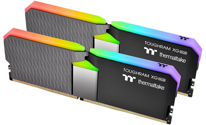 Оперативная память 16Gb Thermaltake ToughRam XG RGB Black R016D408GX2-4000C19A, DDR IV, PC-32000, 4000MHz, kit 2x8Gb